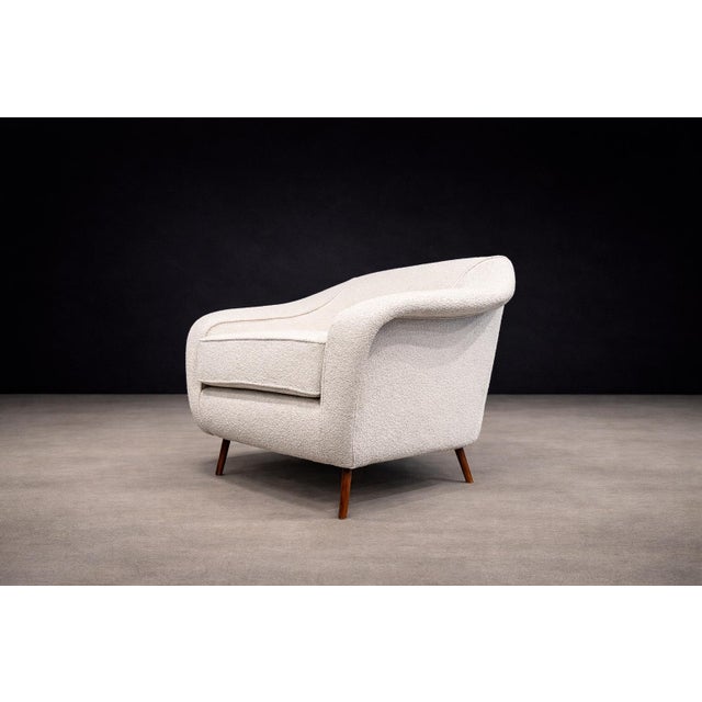 Curva Armchair With Tubular Legs in Bouclé by Joaquim Tenreiro for Langenbach & Tenreiro, Brazilian Modern, 1960 For Sale - Image 13 of 18