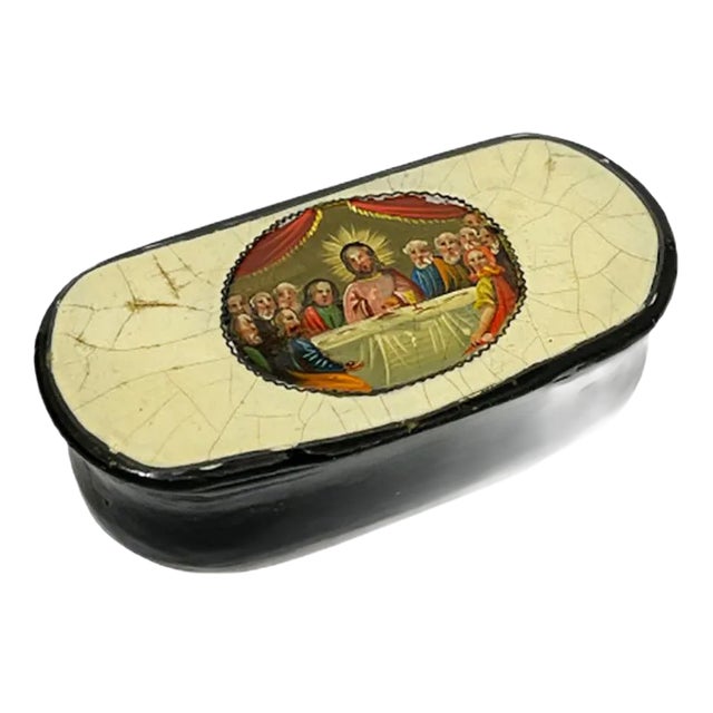 Small 18th Century Papier-Mâché Snuff Box For Sale