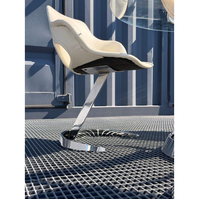 Space Age Chrome, Glass and White Leather Dining Room Set by Euro Steel, 1970s, Set of 5 For Sale - Image 15 of 18