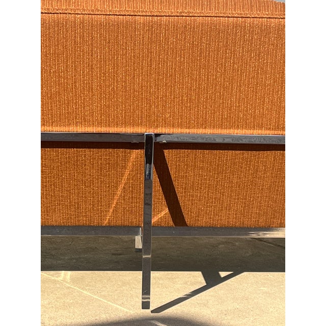 1960s 1960s Restored MCM Florence Knoll Sofa Model 2577 For Sale - Image 5 of 7