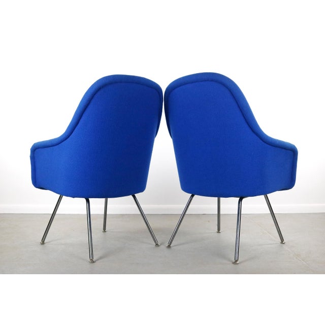 Mid-Century Modern Vintage Mid Century Pearson for Knoll Style Arm Chairs- A Pair For Sale - Image 3 of 5