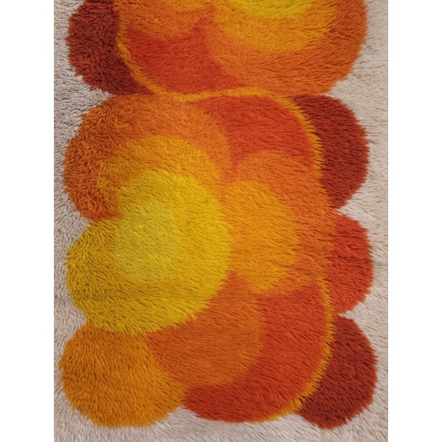 Mid-Century Modern Dutch Rug from Desso, 1970s, in Good conditions. Designed 1970 to 1979 I have official proof of...