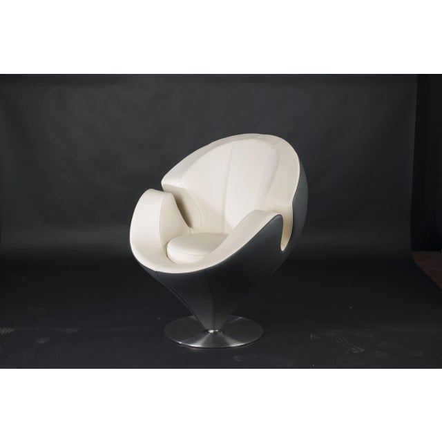 Italian Leather Calla Chair from VGnewtrend, in New conditions. Designed from 2000