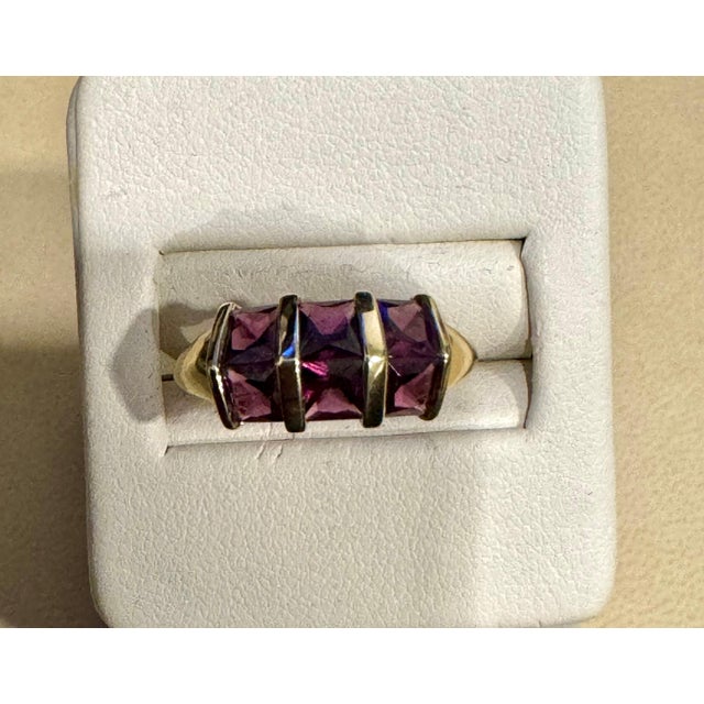 Affordable 6 Square Garnet Ring 14 Karat Yellow Gold Size 6.75 For Sale - Image 14 of 18