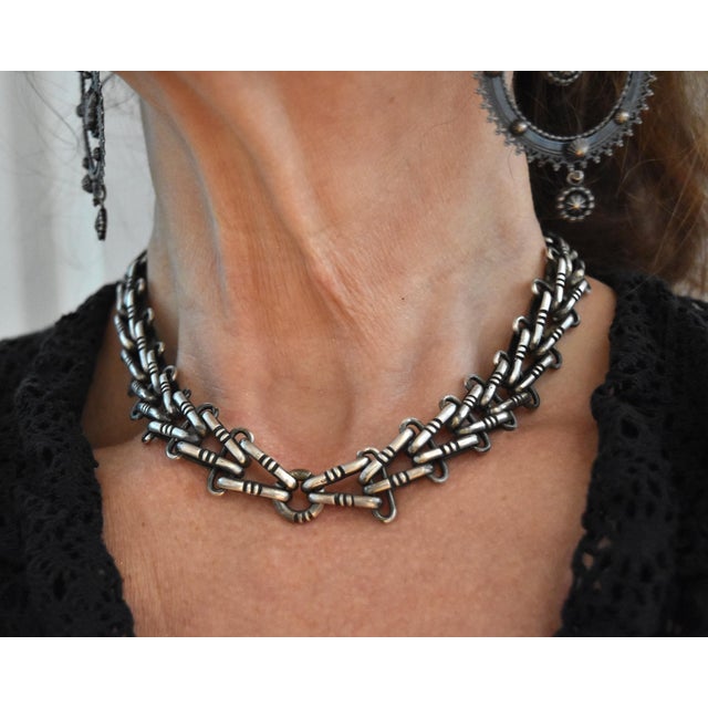 Mid 20th Century Artisan Hand Crafted Chunky Sterling Silver Chain Choker Necklace Mexico For Sale - Image 15 of 16