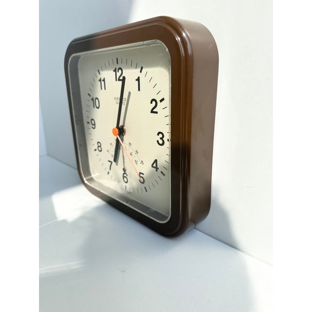 Modern Plastic Wall Clock from Kienzle, Germany, 1986 For Sale - Image 3 of 11