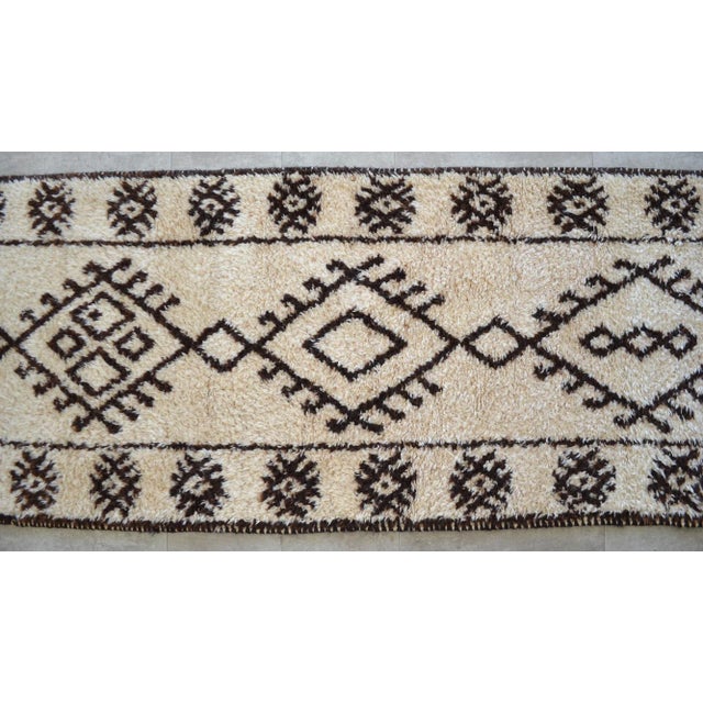 Hand-Knotted Turkish Runner Rug . Tribal Extra Long Runner Rug - No Dyes - 2′11″ × 14′12″ For Sale - Image 10 of 13