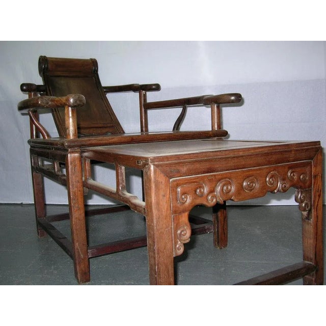 Up for sale is a well-structured genuine and solid Hongmu* (Suanzhi, or Chinese mahogany) Canton-style reclining chair or...