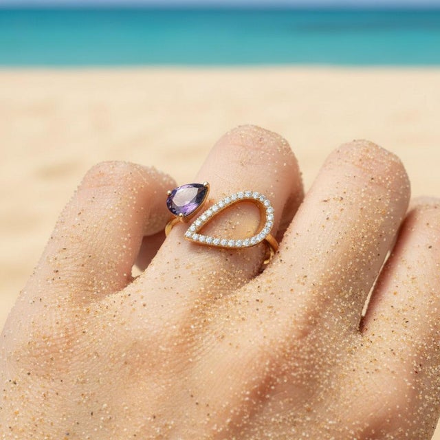 Pear Amethyst 14k Gold Ring, Size 7.5 For Sale - Image 6 of 10