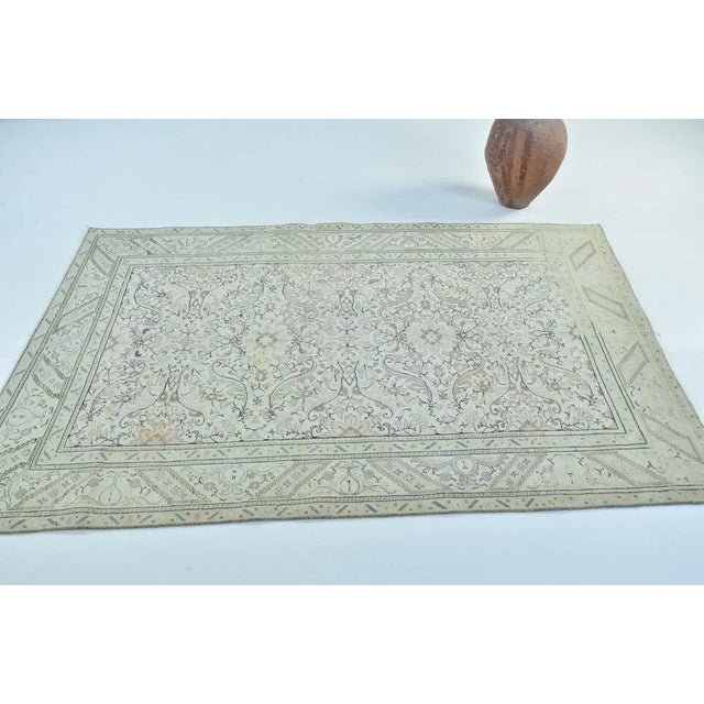 Turkish Oriental Low Pile Neutral Area Rug, in Flawless conditions. Designed 1960 to 1969