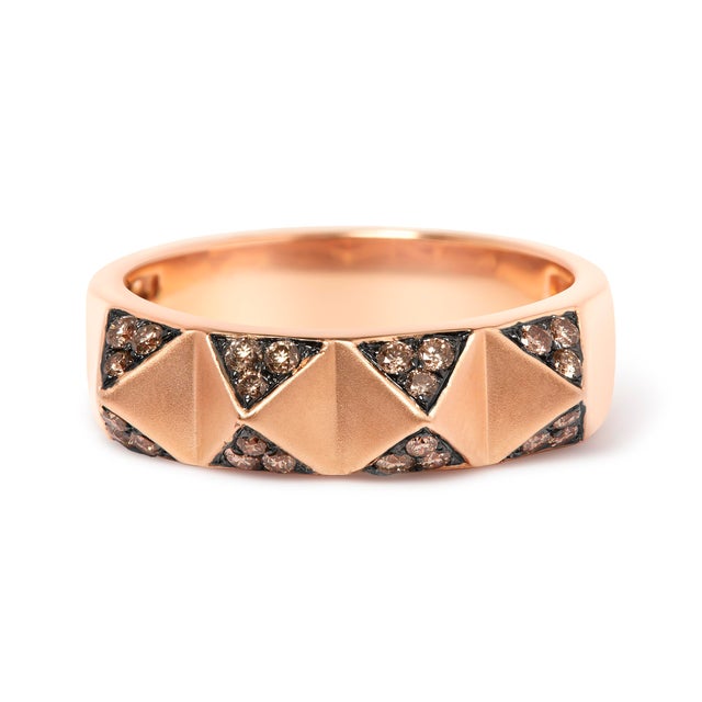 Haus of Brilliance 14K Rose Gold 1/4 Cttw Brown Diamond Pyramid Band Ring (Brown Color, SI1-SI2 Clarity)- Size 7 For Sale - Image 4 of 6