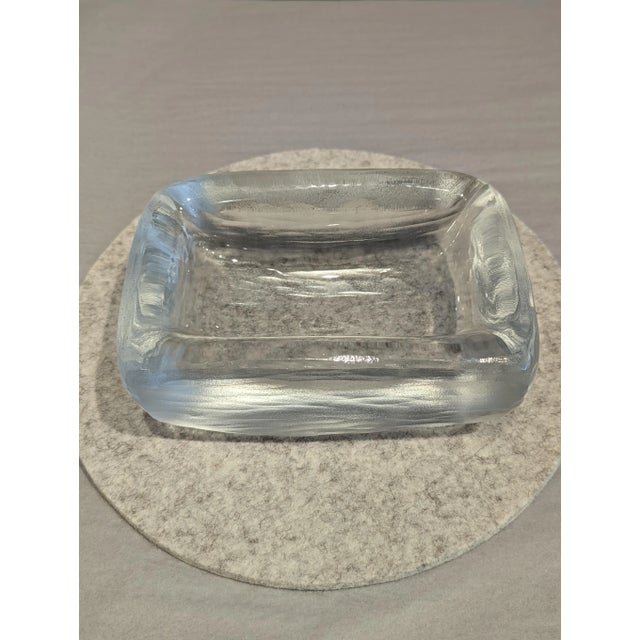 Vicke Lindstrand Vicke Lindstrand for Orrefors Glass Bowl – Iconic Mid-Century Swedish Design For Sale - Image 4 of 4