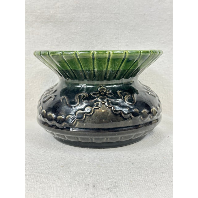 Roseville Pottery Antique Roseville Blended Glaze Cachepot For Sale - Image 4 of 9