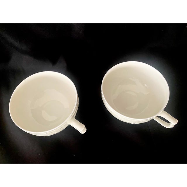 Rosenthal Sanssouci Ivory Pair of Cup and Saucers Set Mid 20th Century Mint Condition For Sale - Image 14 of 15