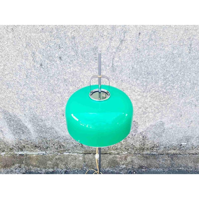 Mid-Century Green Medusa Floor Lamp by Luigi Massoni for Guzzini, Italy, 1970s For Sale - Image 10 of 15