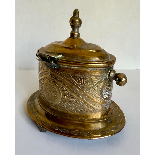 Early 20th Century Moroccan Embossed & Engraved Brass Tea Caddy For Sale In Los Angeles - Image 6 of 13