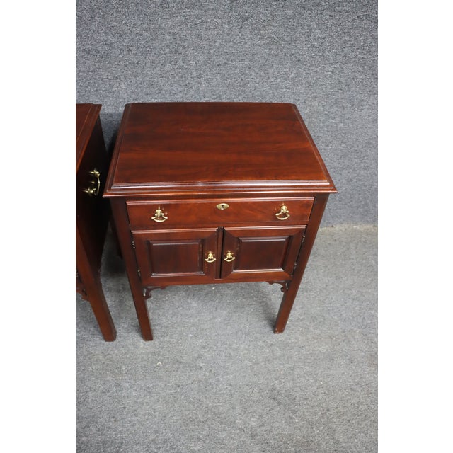 Statton Trutype Americana Cherry Nightstands – Pair For Sale In Philadelphia - Image 6 of 16