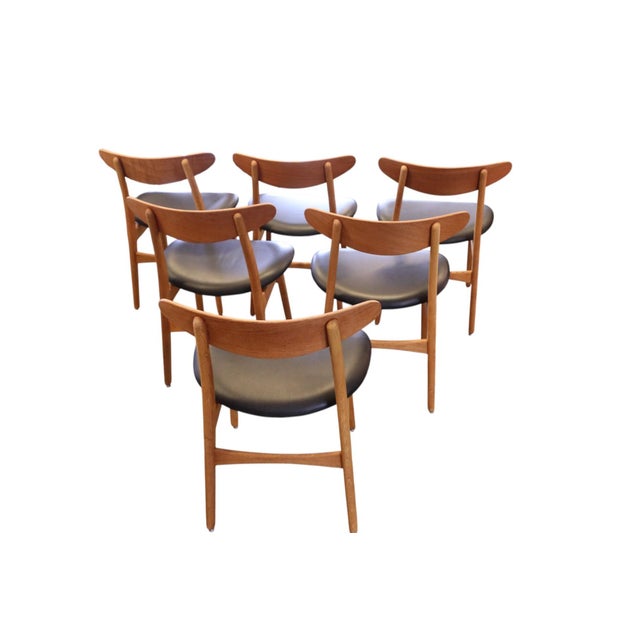 Carl Hansen & Søn Model CH30 Chair in Teak and Oak by Hans J. Wegner for Carl Hansen & Søn, 1950s For Sale - Image 4 of 13