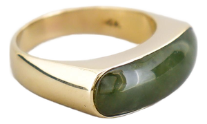 Vintage 14k Gold & Green Jade Cabochon Cocktail Ring