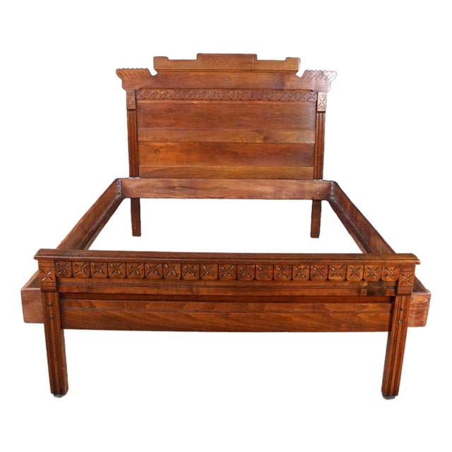 Antique 19th Century Victorian Eastlake Carved Oak Queen Size Bed Frame For Sale