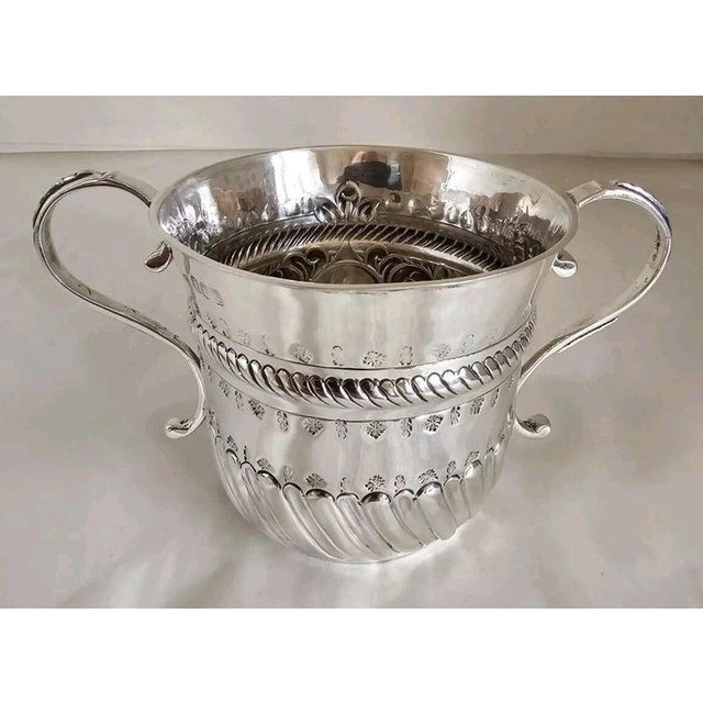 Antique Queen Anne Britannia Silver Porringer with 1709 Half Crown, 1709 For Sale - Image 3 of 18