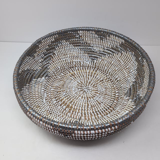1990s 1990s Handwoven African Style Large Cone Lid Basket Wicker Storage Tribal Geometric For Sale - Image 5 of 10