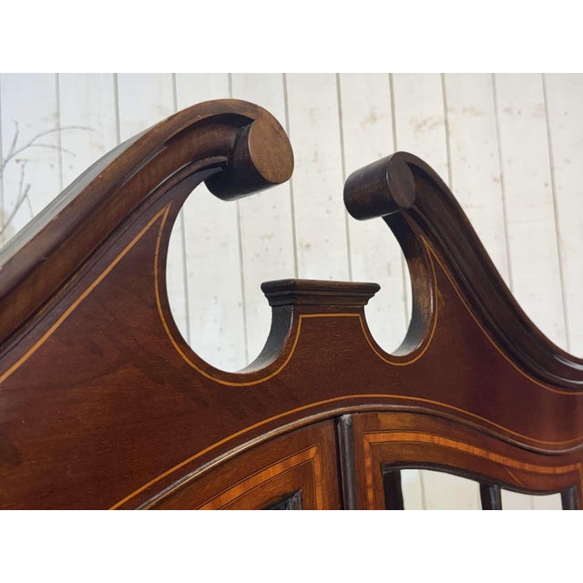 Late 19th Century English Mahogany Display Cabinet For Sale - Image 12 of 17
