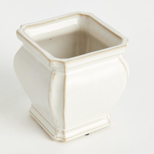 Traditional Francesca Pot Small For Sale - Image 3 of 4