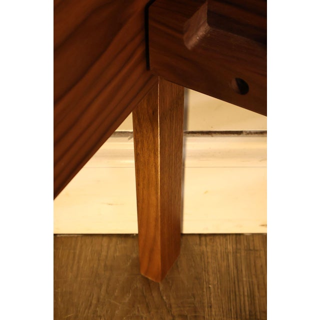 Brown Chilton Burnett Spindle Walnut King Bed For Sale - Image 8 of 16