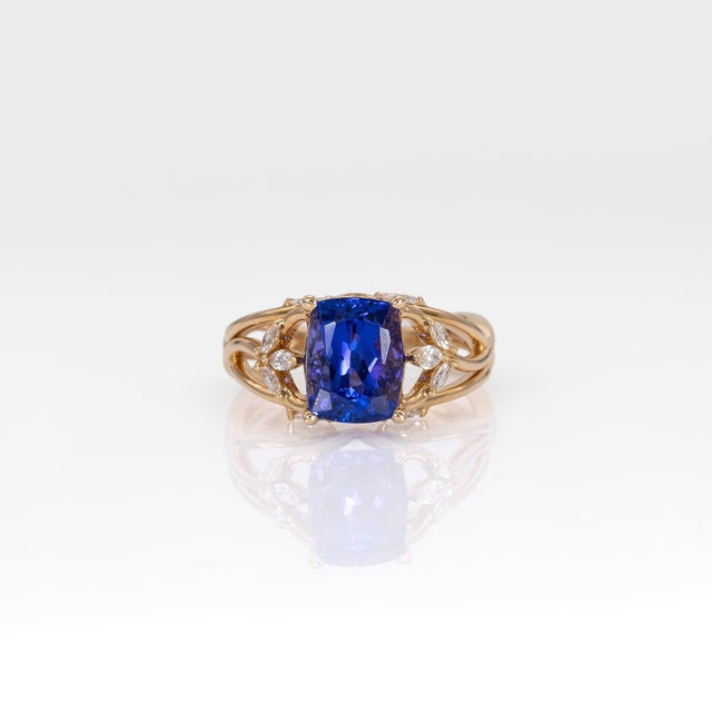 2020s 2.7Ct Tanzanite Ring With Lab Grown Diamond Accents: Solid 14k Gold, Size 6.75 For Sale - Image 5 of 10
