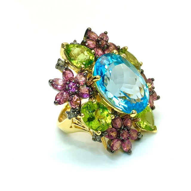 Early 21st Century Bochic "Orient" Diamond, Peridot, Amethyst & Blue Topaz Ring Set 18K & Silver For Sale - Image 5 of 18
