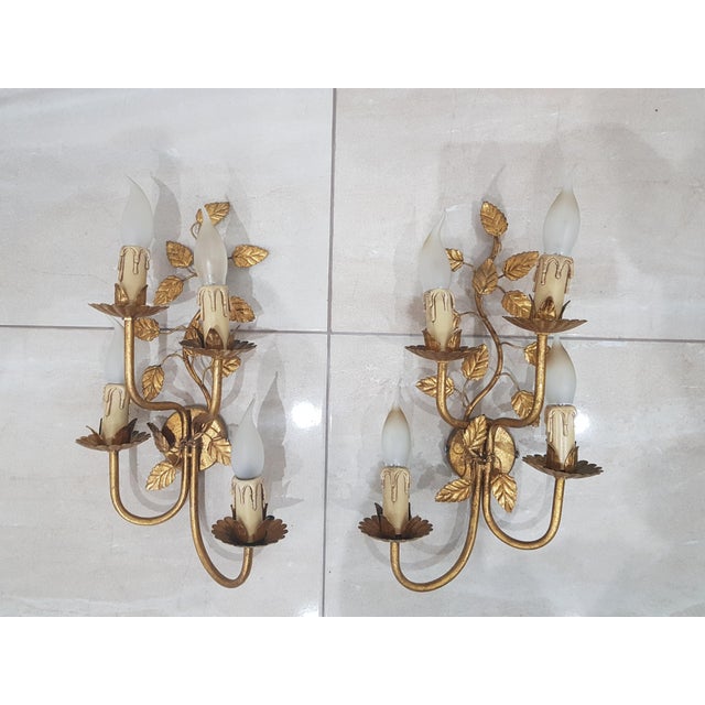 Gold Hollywood Regency Wall Lamps in the style of Coco Chanel, France, 1960s, Set of 2 For Sale - Image 8 of 10