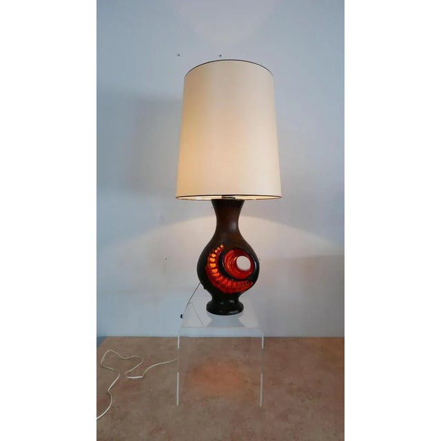 Very good and heal condition, two light frames: first in the body, second in the lampshade! This piece has an attribution...