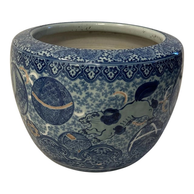 Late 19th Century Blue and White Porcelain Hibachi For Sale