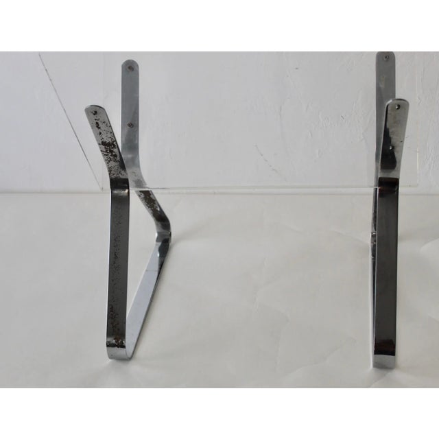 Vintage 1970s Milo Baughman Style Lucite Chrome V-Shape Magazine Rack For Sale - Image 10 of 12