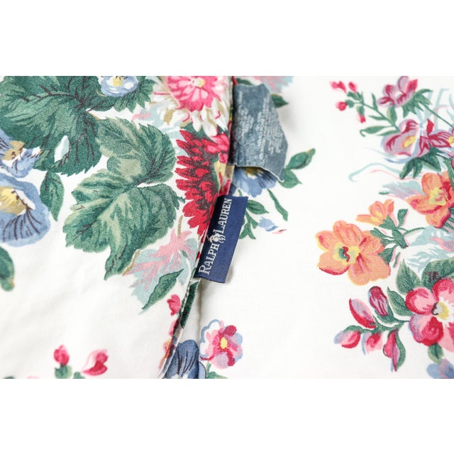 Late 20th Century Vintage Ralph Lauren Elaine Floral Comforter Full / Queen For Sale - Image 5 of 6
