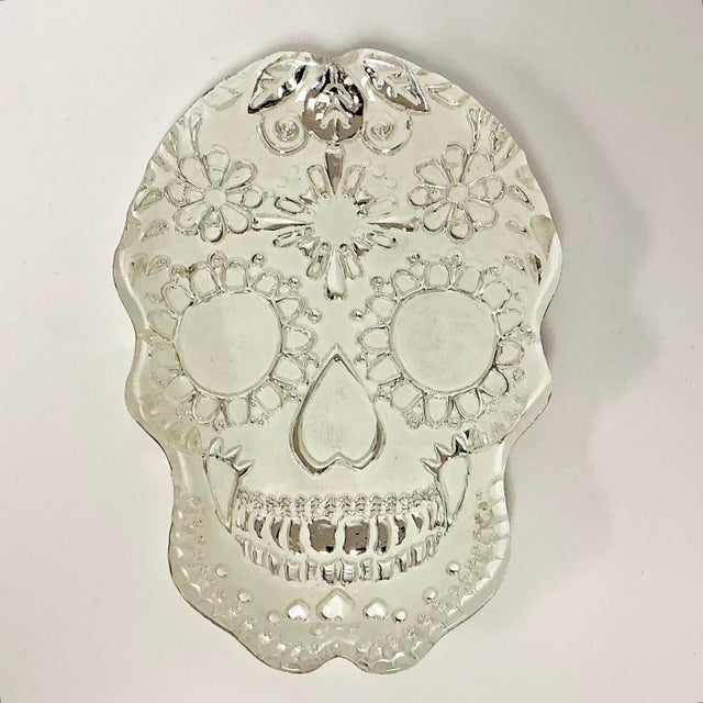 This vintage glass Scull decorative Bowl has a Mexican Day of the Dead style and is perfect for a Cinco de Mayo party or...