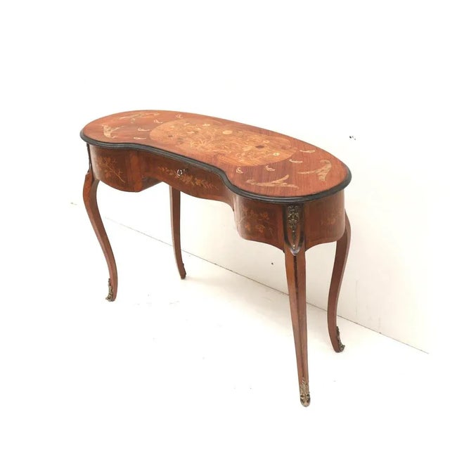 Louis XV Kidney-Shaped Side Table in the style of Jean François Oeben, 1800s For Sale - Image 9 of 10