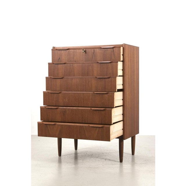 Danish teak cabinet with 6 drawers with beautiful handles. In good vintage condition. Measurements H. 107 cm; B. 74 cm; D....