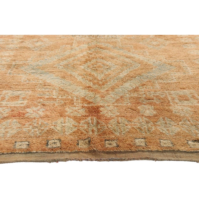 Berber Tribes of Morocco Vintage Beni M'Guild Moroccan Rug, 06'00 X 10'01 For Sale - Image 4 of 10