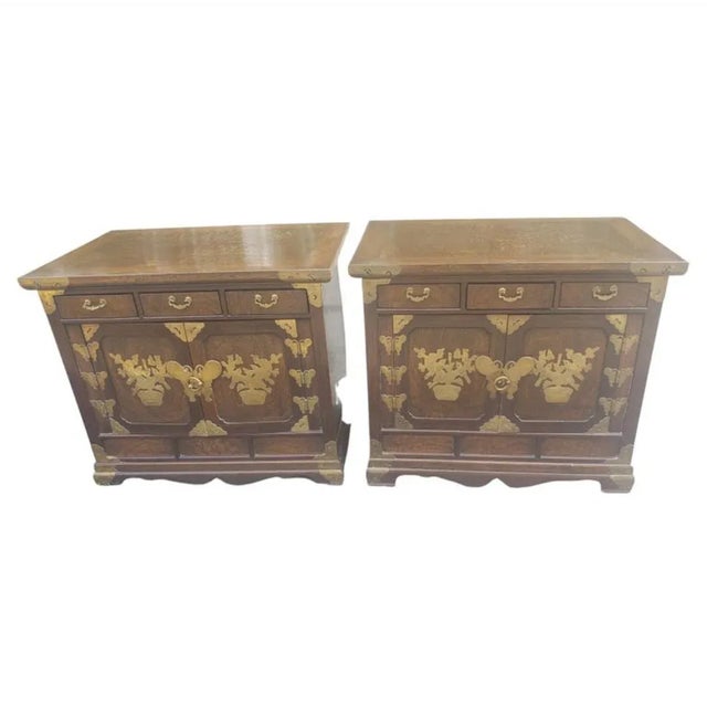 1970s Asian Tansu Banded Burl Top Side Tables Cabinets, a Pair For Sale - Image 5 of 11