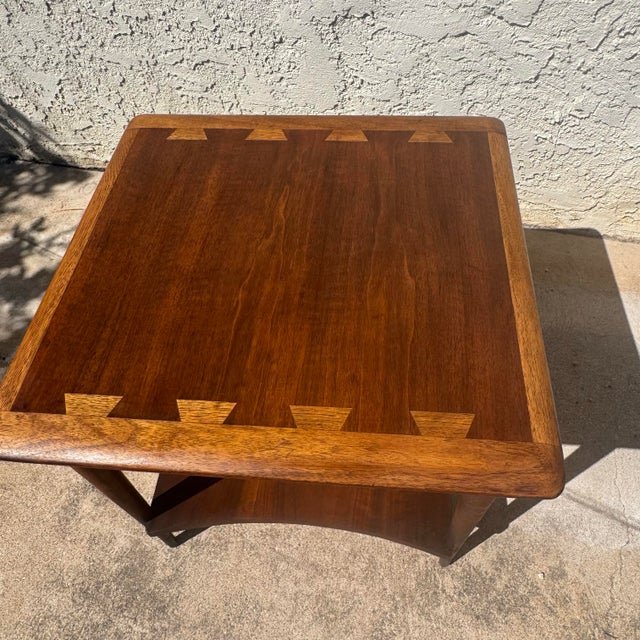 Nice condition Lane Acclaim end table. The combination of walnut and oak dovetails is an iconic design. Designed by Andre...