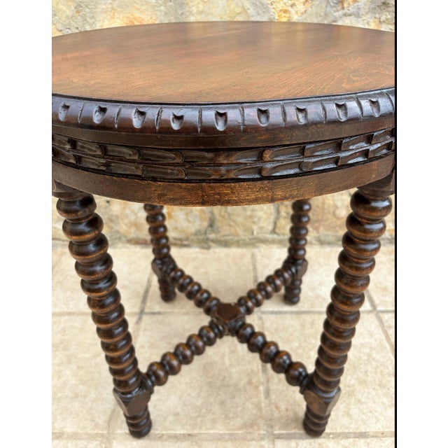 Traditional 20th Century Jacobean Revival Bobbin Side Table in Oak For Sale - Image 3 of 8