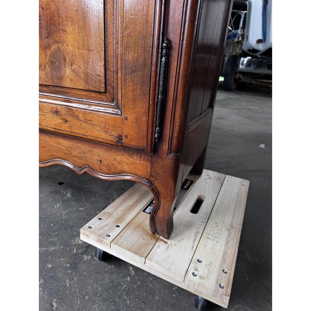 18th Century French Server For Sale - Image 13 of 14