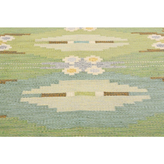 Mid 20th Century Ingegerd Silow Green Swedish Scandinavian Röllakan Rug - 04'07 X 06'08 For Sale - Image 5 of 9