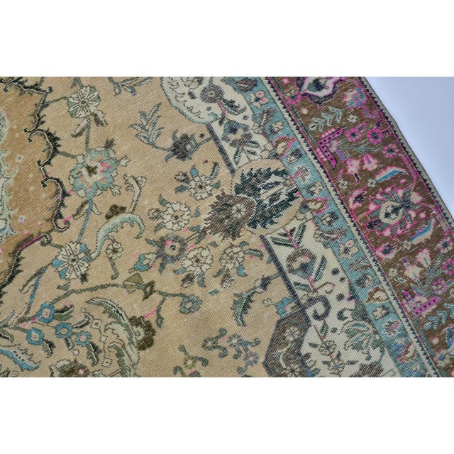 Khaki Mid 20th Century Oushak Turkish Oversize Anatolian Carpet For Sale - Image 8 of 10