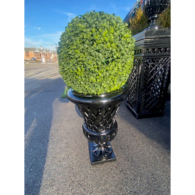 Metal Lattice Fretwork Garden Urn & Pedestal - 6 Piece Set For Sale - Image 7 of 10