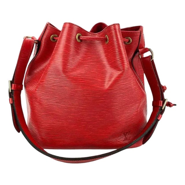 Louis Vuitton Castillian Red Epi Noe Drawstring Bucket Bag For Sale