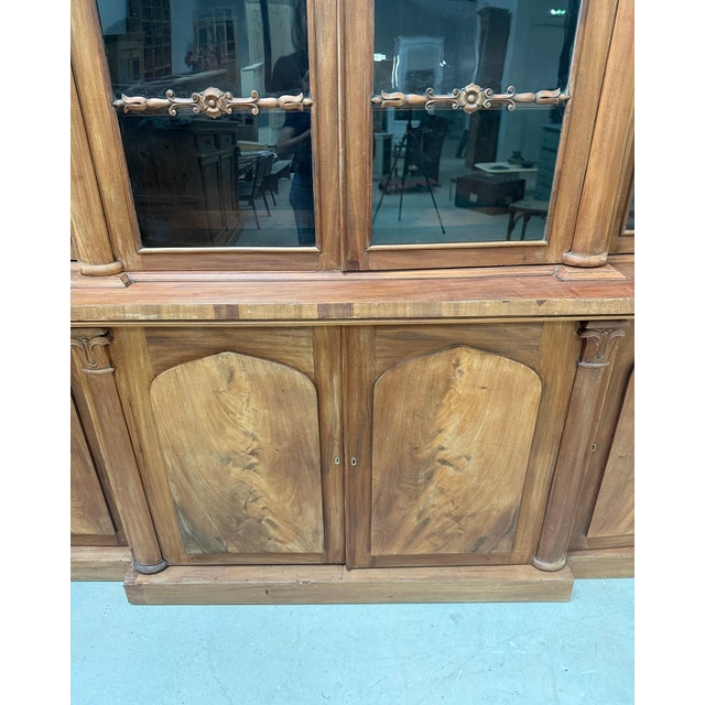 Large English Bookcase in Walnut and Mahogany For Sale - Image 13 of 18