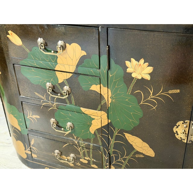 Wood Vintage Mid-Century Modern Hand-Painted Asian Chinese Chinoiserie-Style Lacquered Oval Credenza Buffet Sideboard Cabinet For Sale - Image 7 of 18